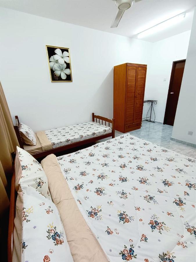 D'Luna Homestay Terengganu - Ladang Gemilang 2 Kuala Terengganu Bagian luar foto