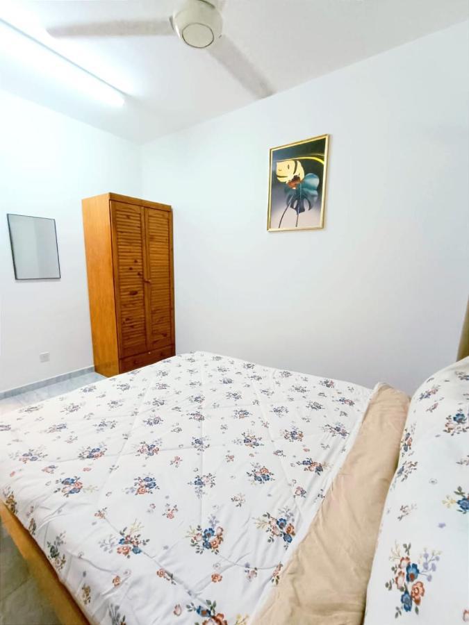 D'Luna Homestay Terengganu - Ladang Gemilang 2 Kuala Terengganu Bagian luar foto